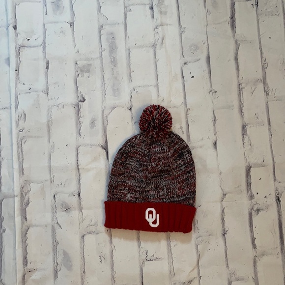 Oklahoma Sooner cuffed Winter hat with Pom - Picture 1 of 9